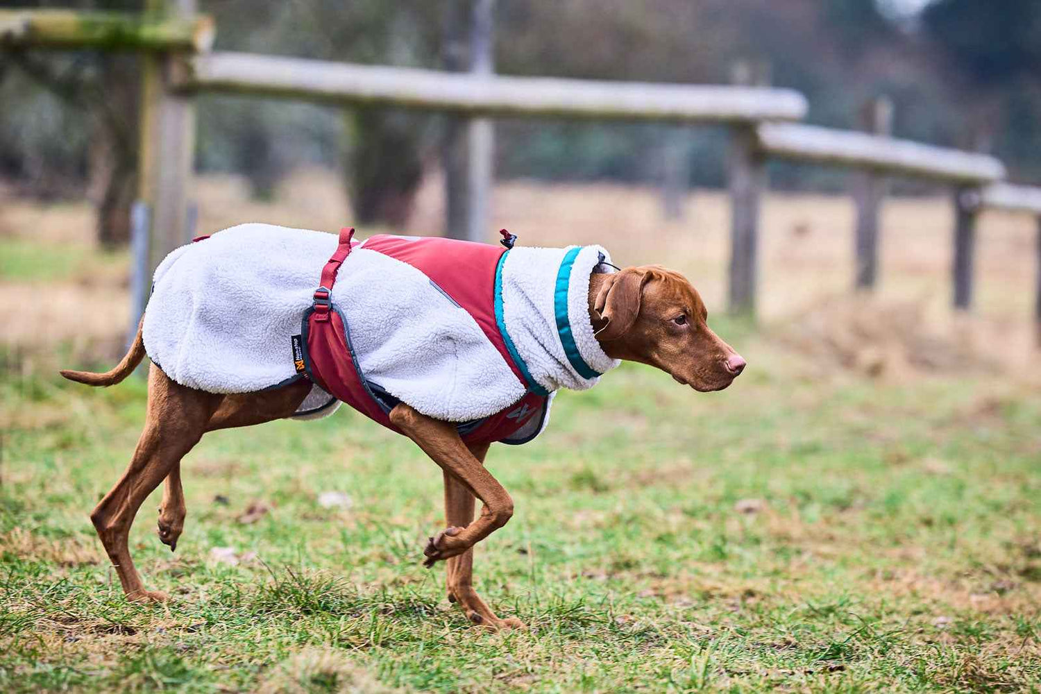 Non-stop Dogwear Trekking fleece dog jacket reflective tabs detail