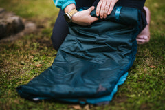 Non-Stop Dogwear Trekking Dog Bed water-resistant ripstop fabric and insulated padding detail