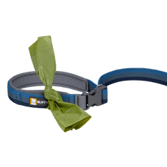 Ruffwear Roamer™ Leash handle with green waste bags attached, showing built-in convenience for pet owners on the go.